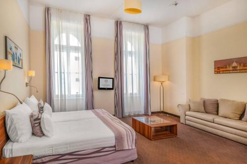 Hotel President - image 29