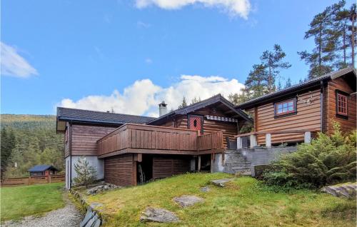 . 3 Bedroom Stunning Home In Vossestrand