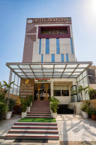 Hotel Devki Inn