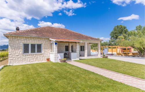 Viesnīcas āriene, 2 Bedroom Home In Stasevica in Staševica