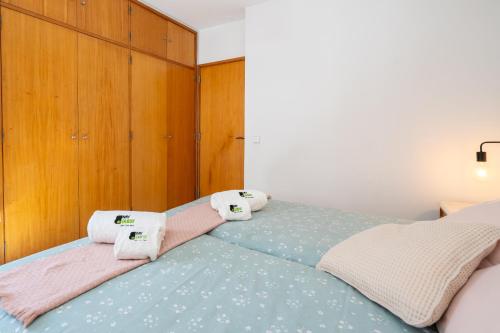 BmyGuest - Quarteira Cosy Beach Apartment - image 3