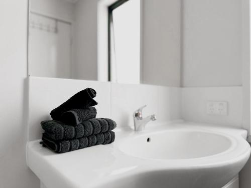 Cozy studio, Pet free, Budget friendly Canberra