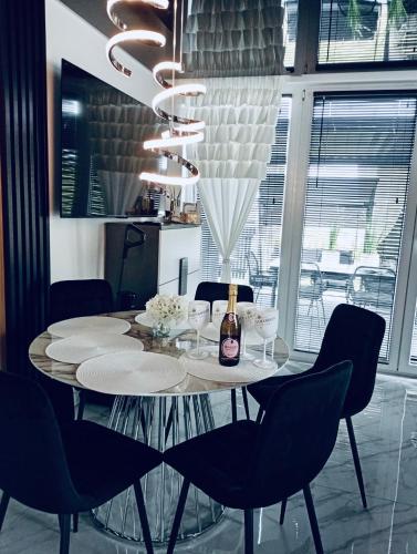 Lanckorońska Stodoła Glamour-Prywatne SPA,Balia i Sauna (Lanckoronska Stodola Glamour-Prywatne SPA,Balia i Sauna) in 蘭洛克奧隆拿