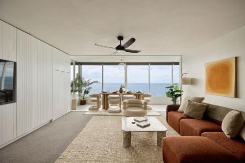 Cliffside Vaucluse Escape with Pool & Panoramic Ocean Views in Watsons Bay
