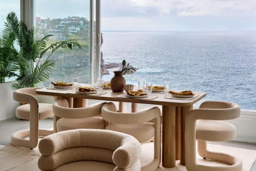 Cliffside Vaucluse Escape with Pool & Panoramic Ocean Views in Watsons Bay