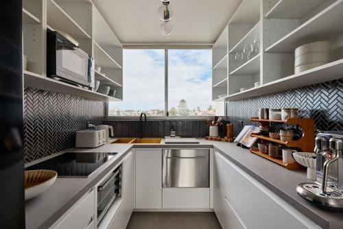 Cliffside Vaucluse Escape with Pool & Panoramic Ocean Views in Watsons Bay