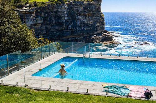 Cliffside Vaucluse Escape with Pool & Panoramic Ocean Views in Watsons Bay