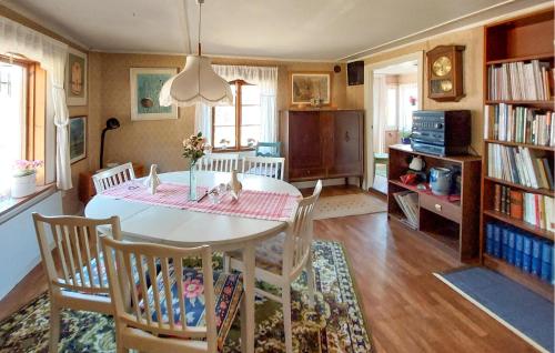 Viesnīcas āriene, 2 Bedroom Lovely Home In Visseltofta in Visseltofta