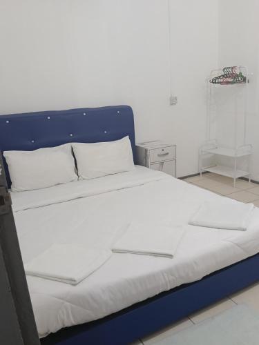 Mulu D Cave Homestay Room 2 – khách sạn tại Mulu