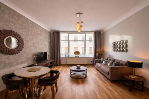 The Snug In The City
