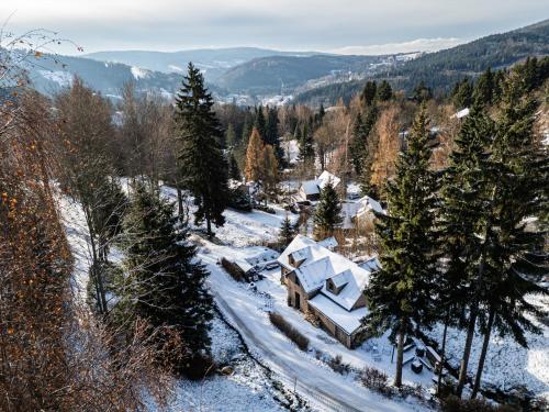Közeli látványosságok, Chalupa Mariánská hora 776 (Chalupa Marianska hora 776) in Albrechtice V Jizerskych Horach