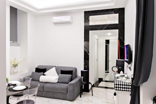 Ferdinando's Home