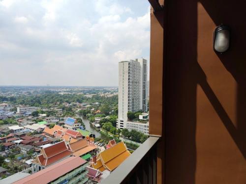Cozy Apartment@ BTS Wutthakat Icon Siam Bangkok - image 14