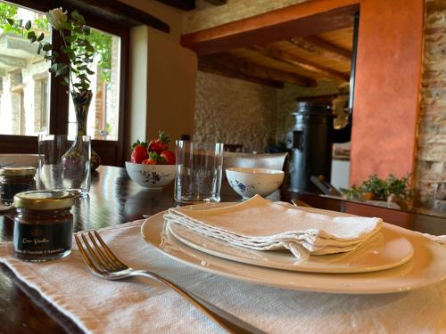 Casa Vecchia Bed&Breakfast in Bossolasco