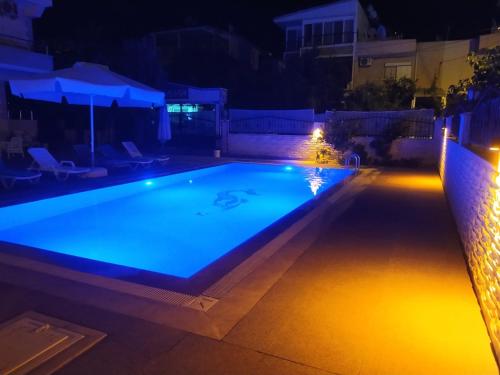 Spacious 4BR and 2BA Private Pool Villa in Didim in Yalıköy (Aydin)