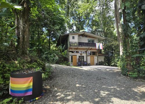 Nature Lovers Quepos – khách sạn tại Las Palmas
