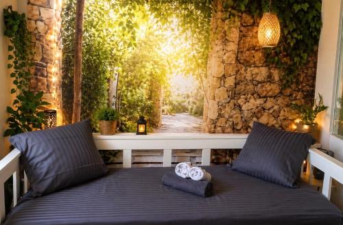 Petit Cocon - Dormir Comme A La Maison in Saint-Julien-de-Vouvantes