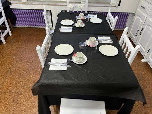 Ēdiens un dzērieni, Hostal Baviera in Unkvera