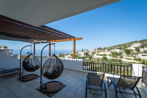 Peyia Hilltop Retreat - Village Views & Sunsets – khách sạn tại Peyia