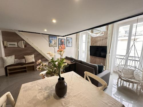 Duplex design 2 min de la plage pour 6 Pers