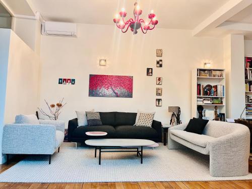 Stylish loft, premium location, 120sqm, 3 Br, AC