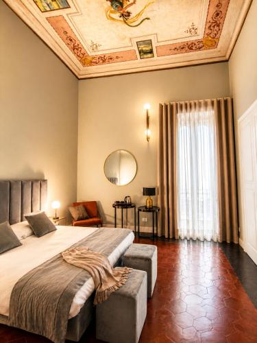 Cuevas Home Relais, Naples