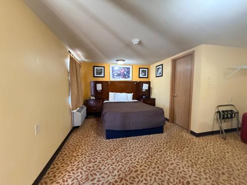 Regal Inn Coffeyville - image 16