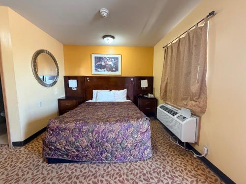 Regal Inn Coffeyville - image 21