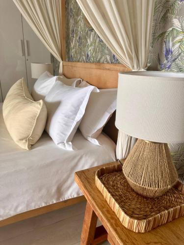 Luxury Couples Suite Ocean view Sunset Terrace - image 3