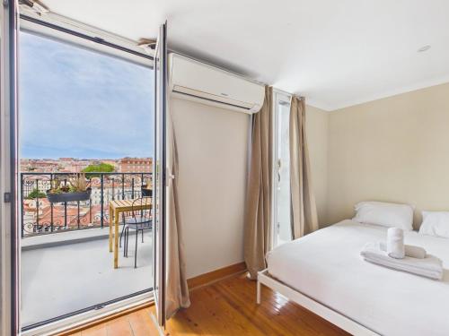 2BR w/ Terrace & Castle Sao Jorge Views – Alfama | By Airnest - image 12
