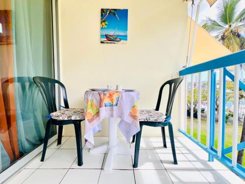 Carayou Marina Suite Piscine & Mer Pointe du Bout in Лес-Троіс-Ілетс