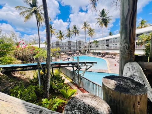 Carayou Marina Suite Piscine & Mer Pointe du Bout in Лес-Троіс-Ілетс