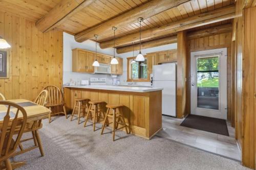 The Lodges at Breezy Point - 2BRMU in Breezy Point (MN)