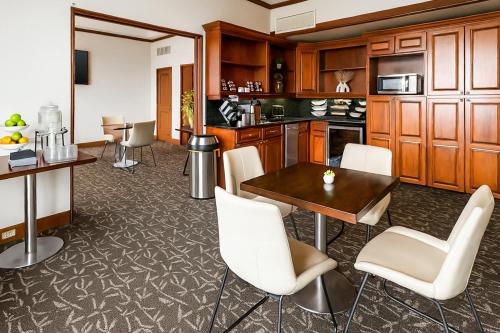 The Buckingham Hotel - image 36