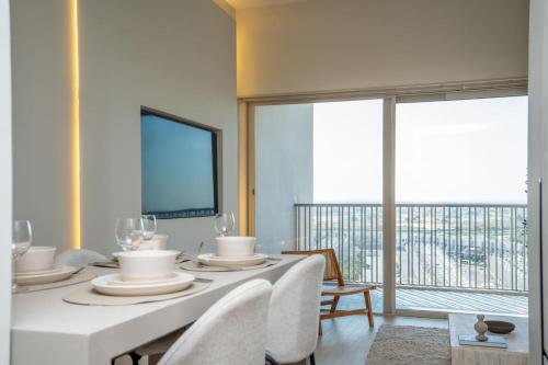 Modern 1-Bedroom Retreat in MBR City - image 10
