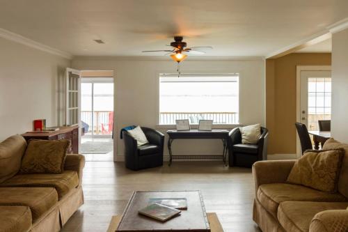 Whispering Swan Bay Haven in Quinte West (ON)