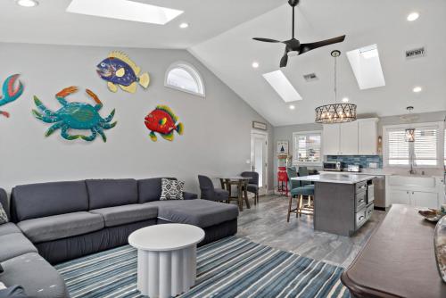 Point Judith Coastal Retreat - image 4