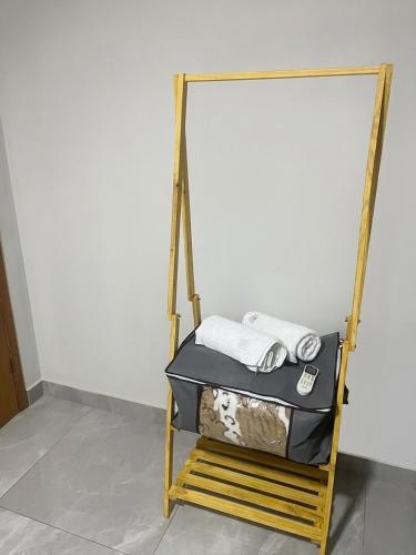 Apartamento bairro do hospital com suíte e ar condicionado (Apartamento bairro do hospital com suite e ar condicionado) in Guaçuí