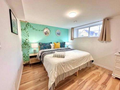Spacious 1 BD + 1 Den near Marina and Canal in Port Colborne (ON)