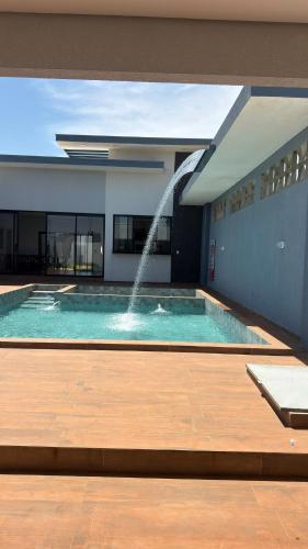 Casa y Quincho con Piscina Saltos Luxury