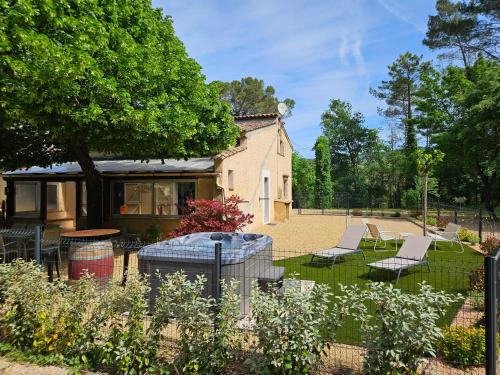Maison de charme au cœur de la provence gîte à louer Les Sauvachans
