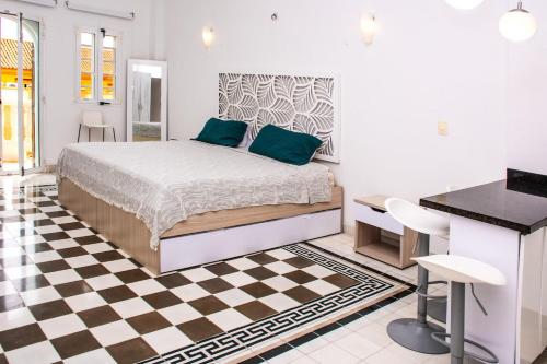 Estudio colonial con balcón, Plaza Santo Domingo con piscina