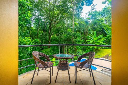 Sleep 10-pool-jungle-Jaco area-Private-5 bedroom in Tarcoles