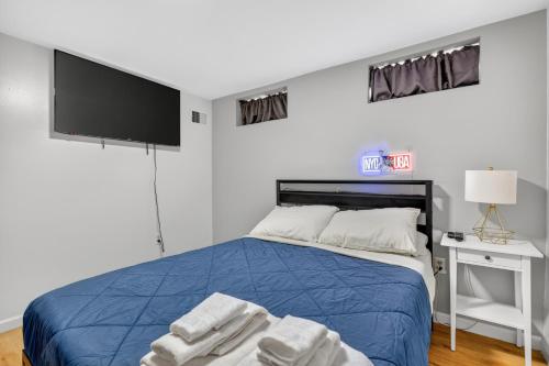 Private Apt 5 Min Walk to Newark Penn – khách sạn tại Bắc Ironbound