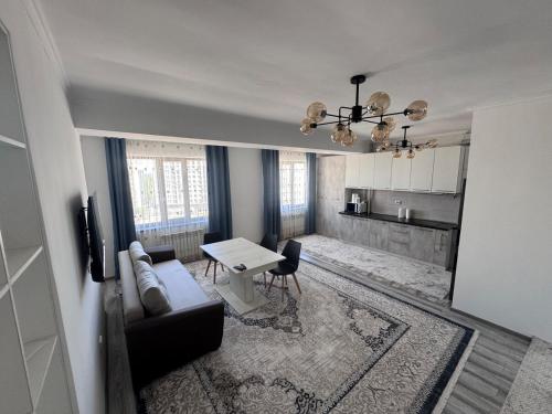 Sunny 3BR, Parks Sunday Market & World Cuisines in Baetov