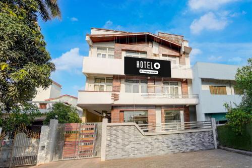 Entrance, Hotel O Regional Science City Lucknow Formerly Rainbow Gold Inn in Aliganj