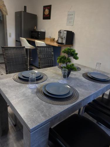 Casa Antic Große Moderne 45qm wohnung im Zentrum Am Bahnhof Kostenloses WLAN in Saalfeld/Saale