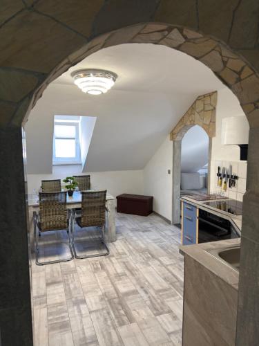 Casa Antic Große Moderne 45qm wohnung im Zentrum Am Bahnhof Kostenloses WLAN in Saalfeld/Saale