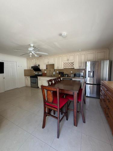 Cozy 1 Bedroom Prefect Home in East Los Angeles in Hacienda Heights (Kalifornia)