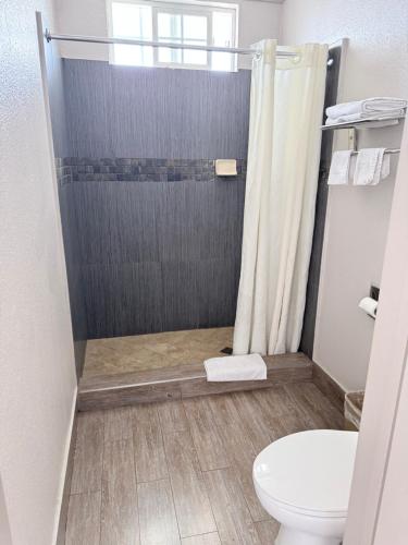 Town House Motel in Lynwood, USA
